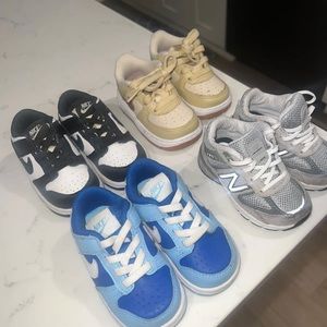 4 Pair Of Toddler Nike Shoes Size 4